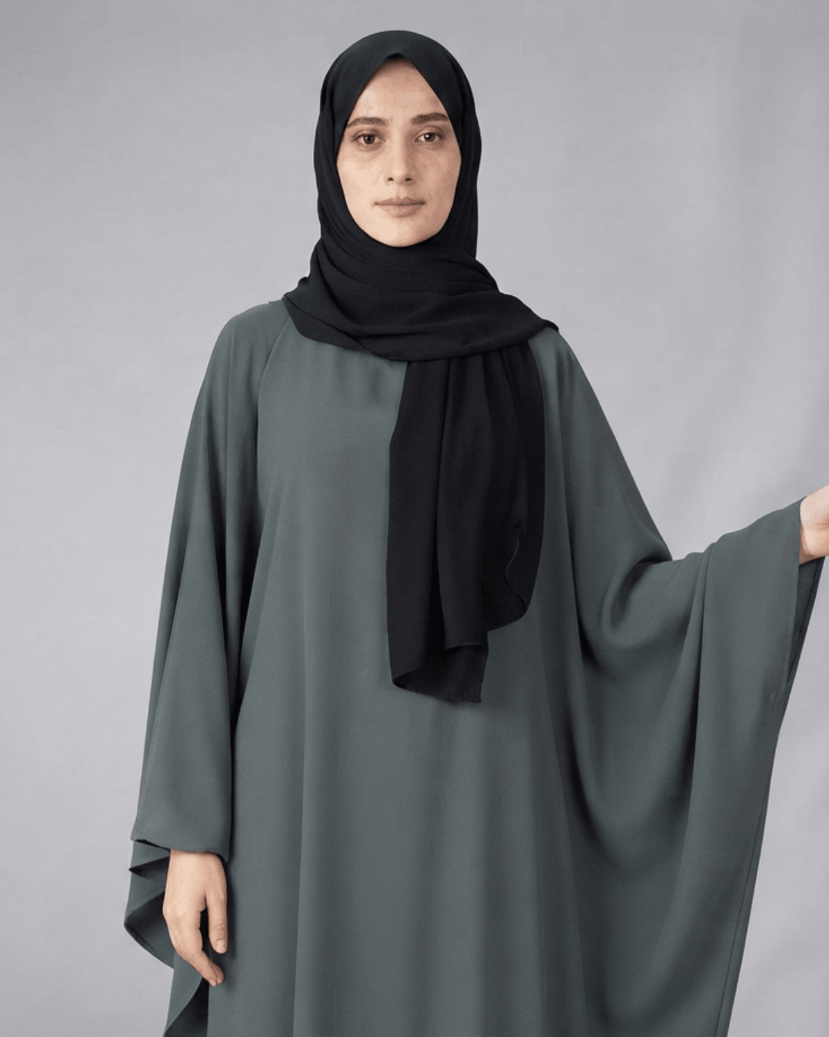 "Zevi"Kaftan Abaya-Gray - alsaadabaya